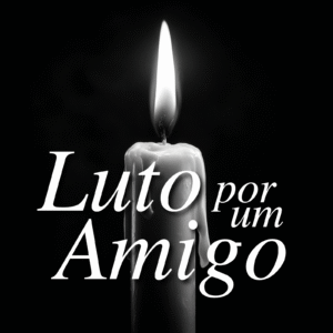 Foto de vela acesa em um fundo preto. A frase "Luto por um amigo" está por cima da imagem da vela